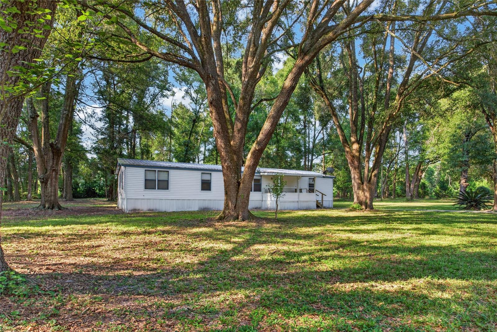 304 Colgate Loop Property Photo 1