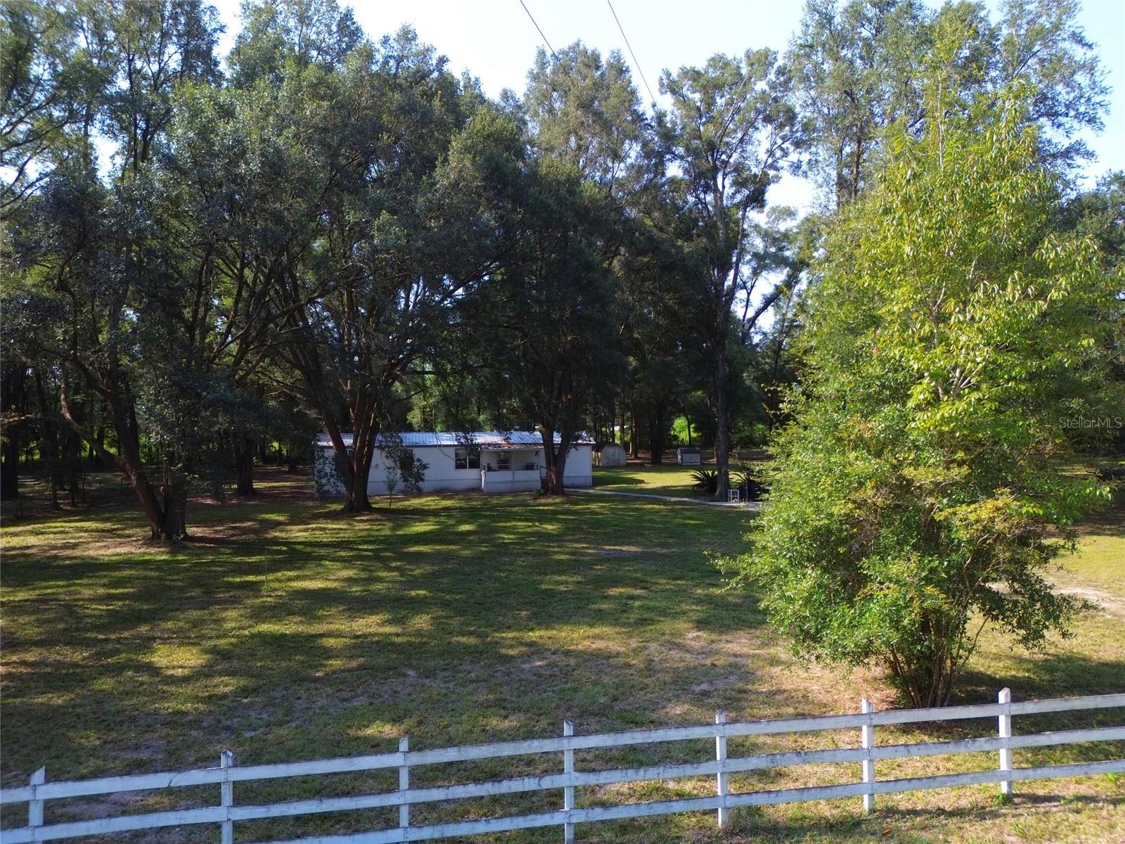304 Colgate Loop Property Photo 3