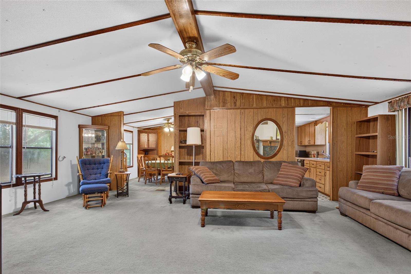 304 Colgate Loop Property Photo 7