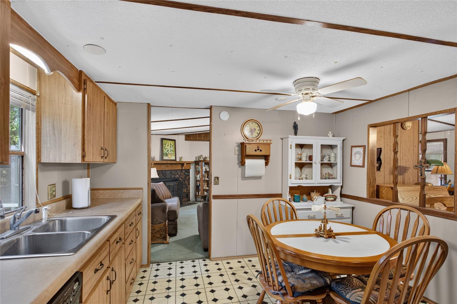 304 Colgate Loop Property Photo 16