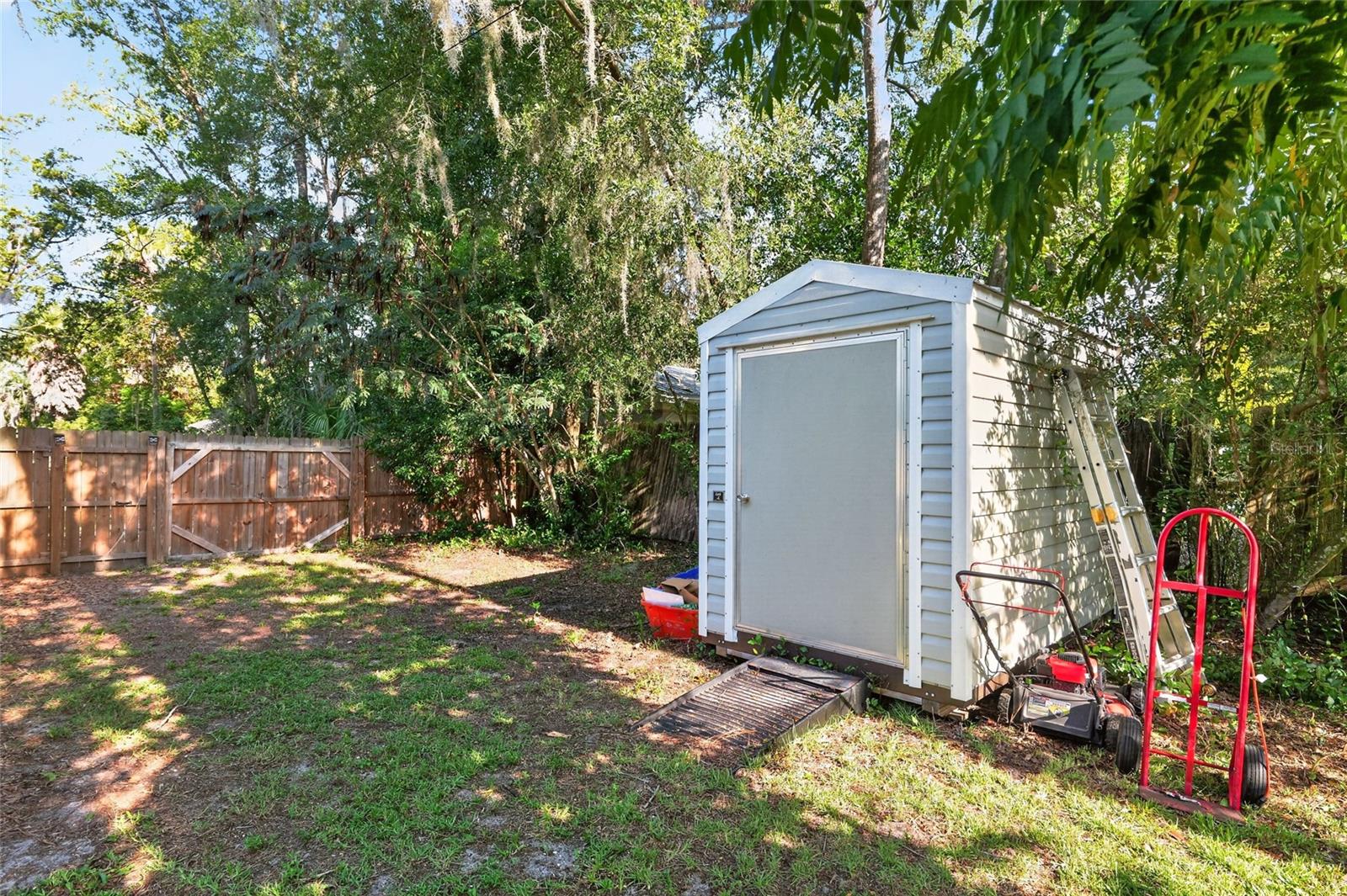3929 Nw 20th Ter Property Photo 40