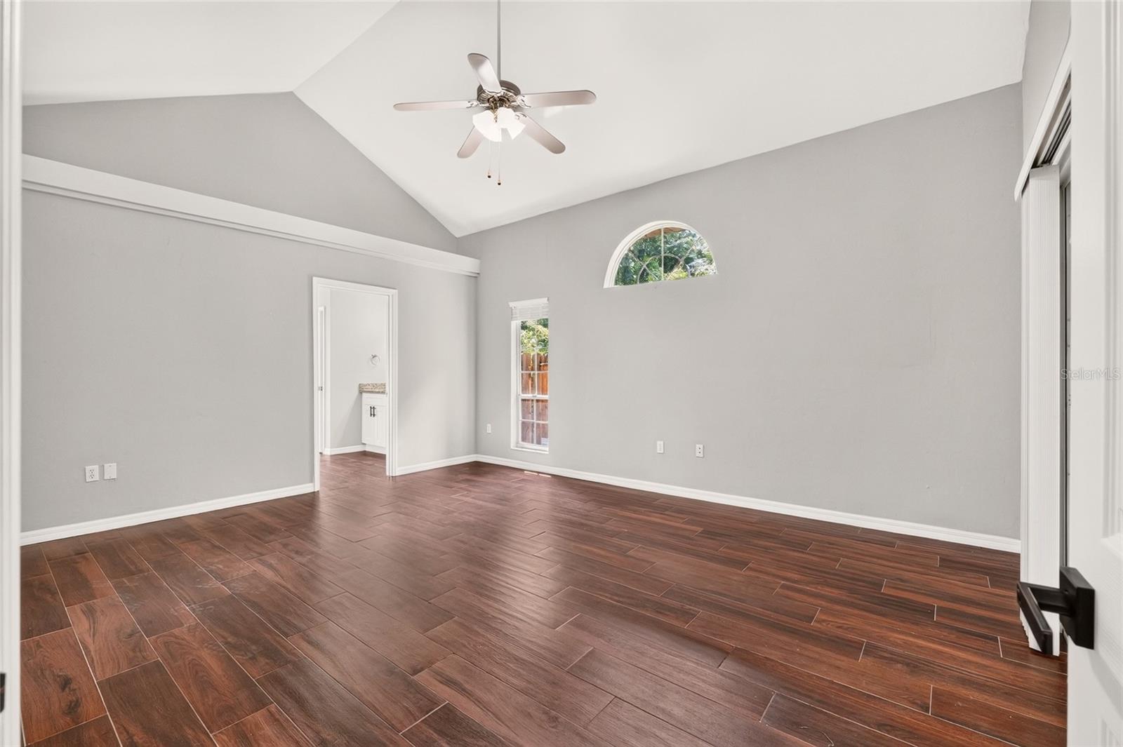 1124 Nw 98th Ter Property Photo 17