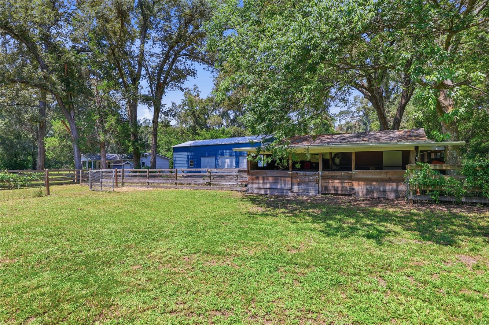 7417 Nw County Road 235 Property Photo 15