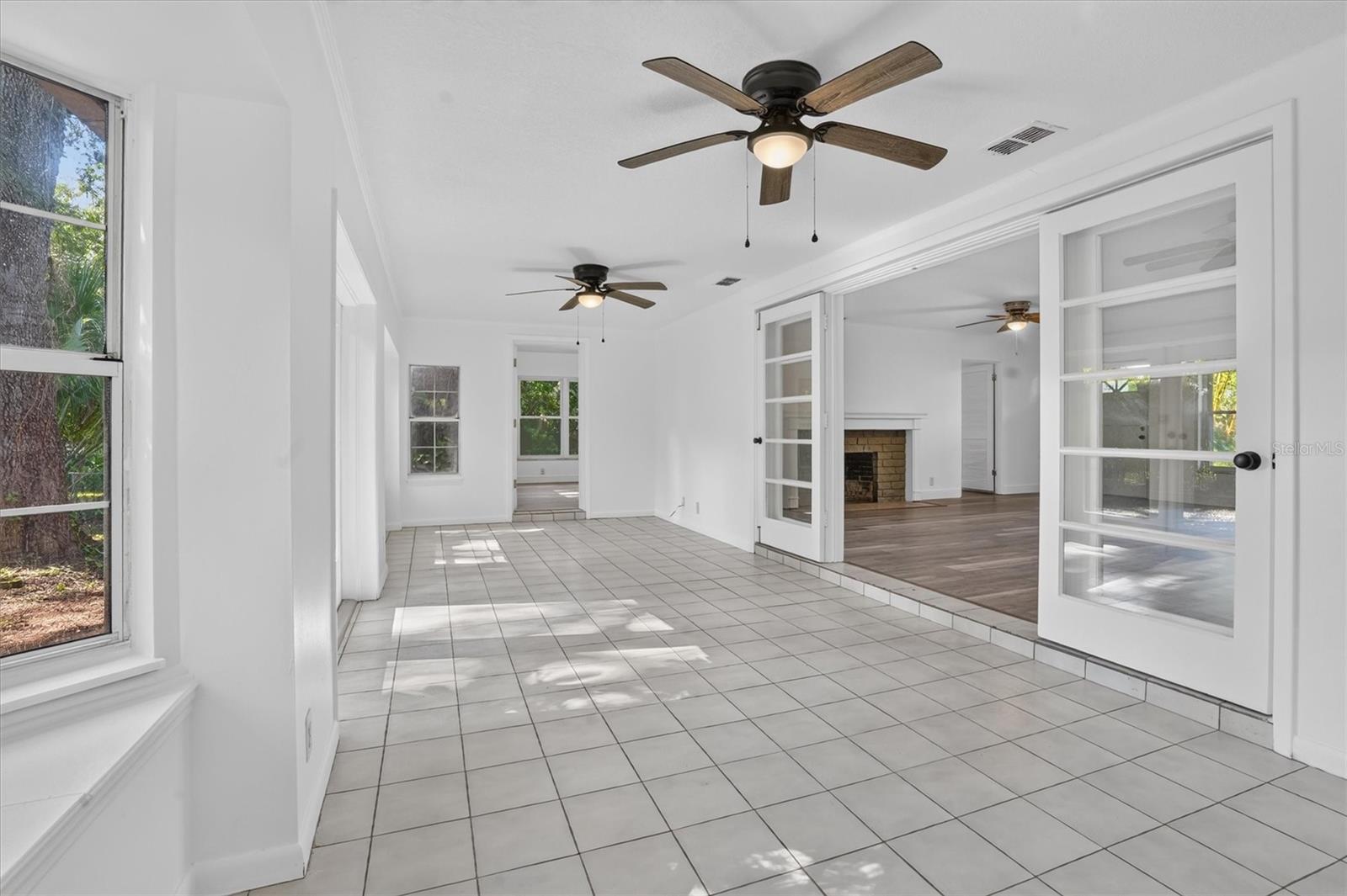 1202 Oranole Rd Property Photo 15