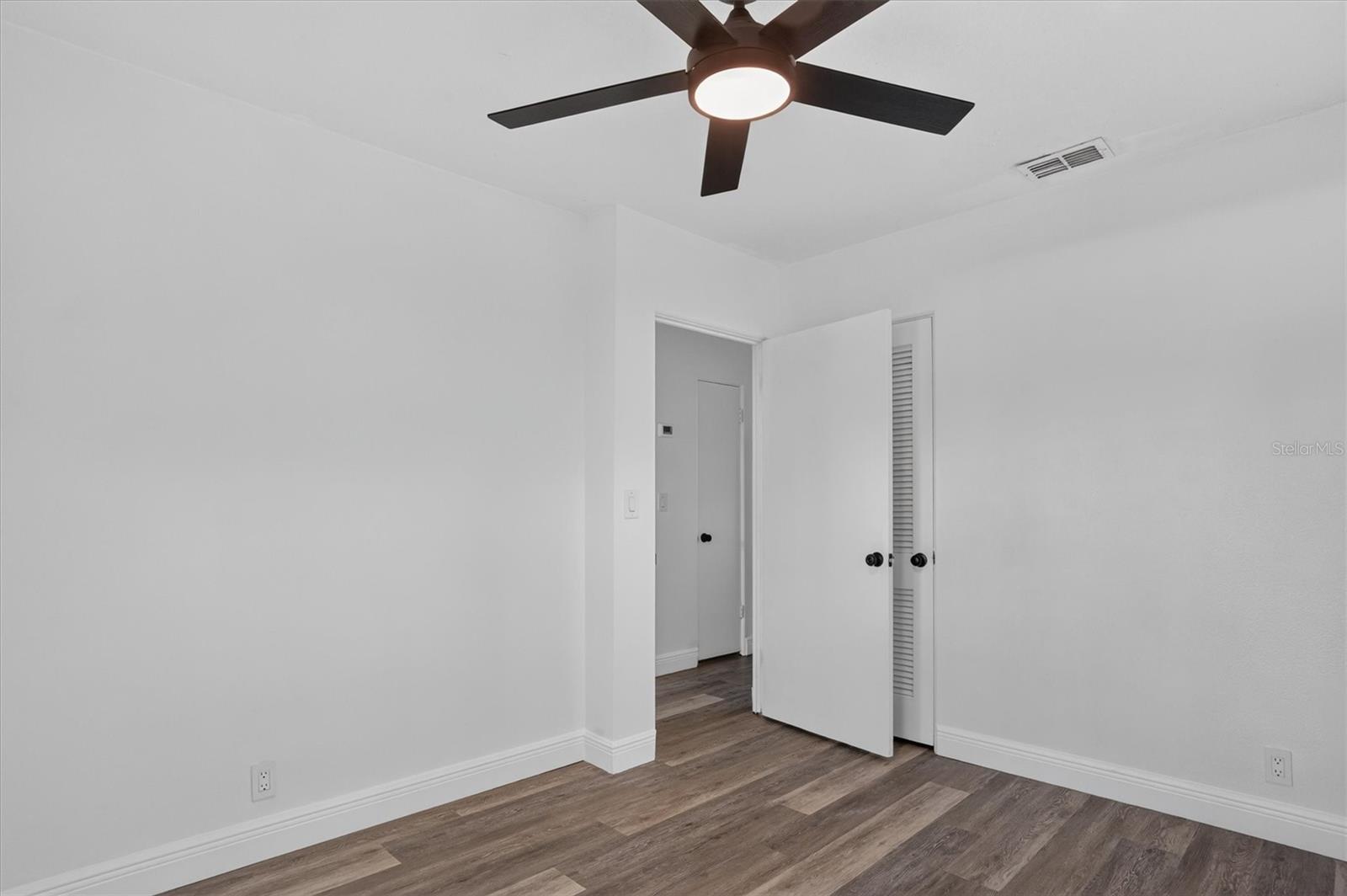 1202 Oranole Rd Property Photo 33