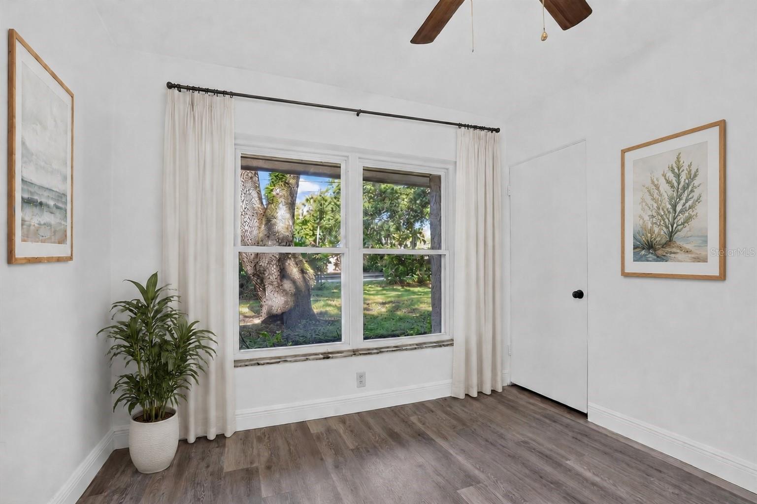 1202 Oranole Rd Property Photo 40