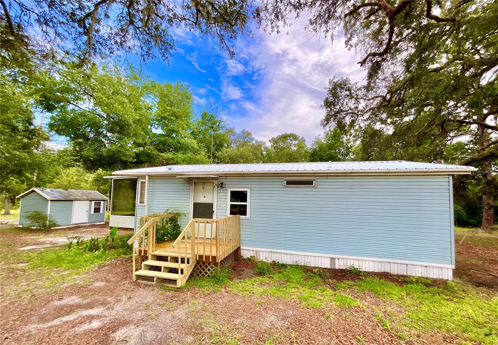 107 Crystal Lake Dr Property Photo 1
