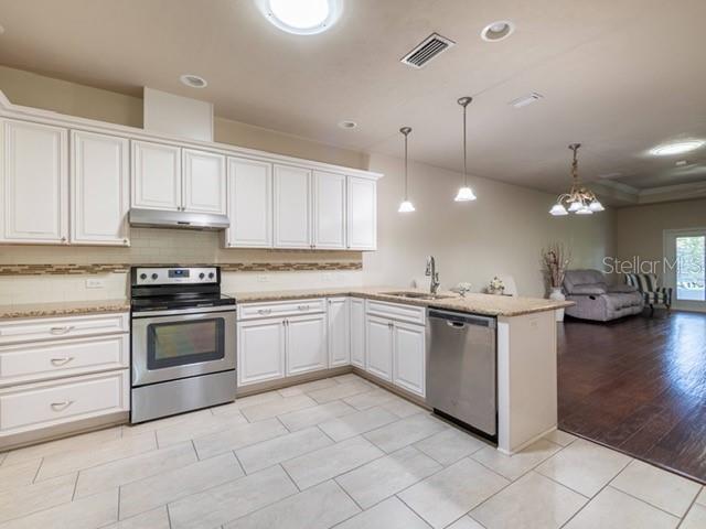 12604 Nw 11 Pl Property Photo 6