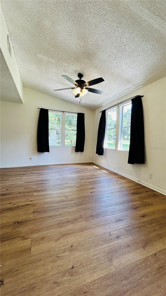 1510 Se 35th Ave Property Photo 4