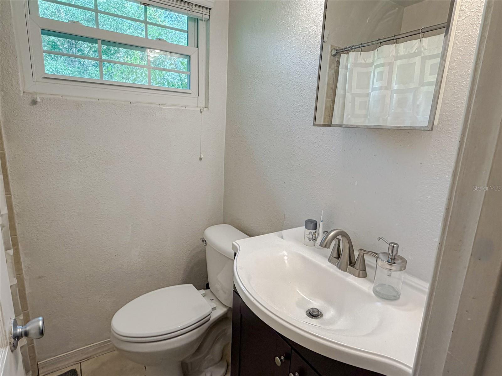 1815 Ne 7th St Property Photo 13