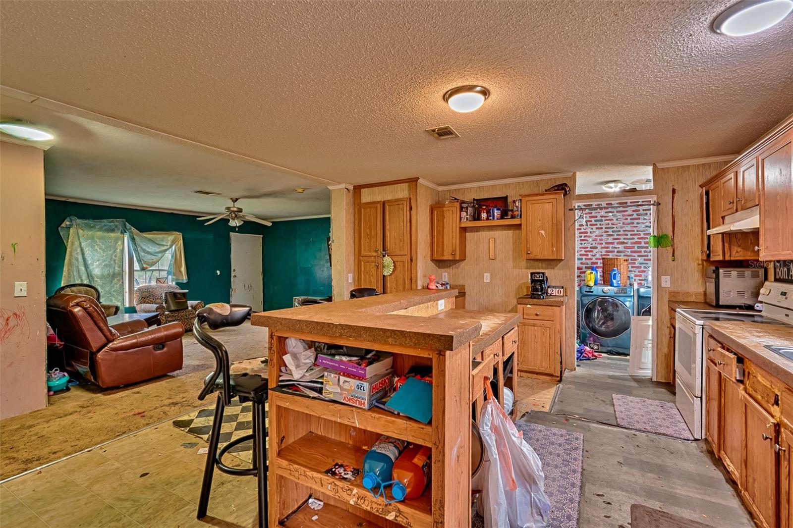 134 Se Powell Pl Property Photo 7