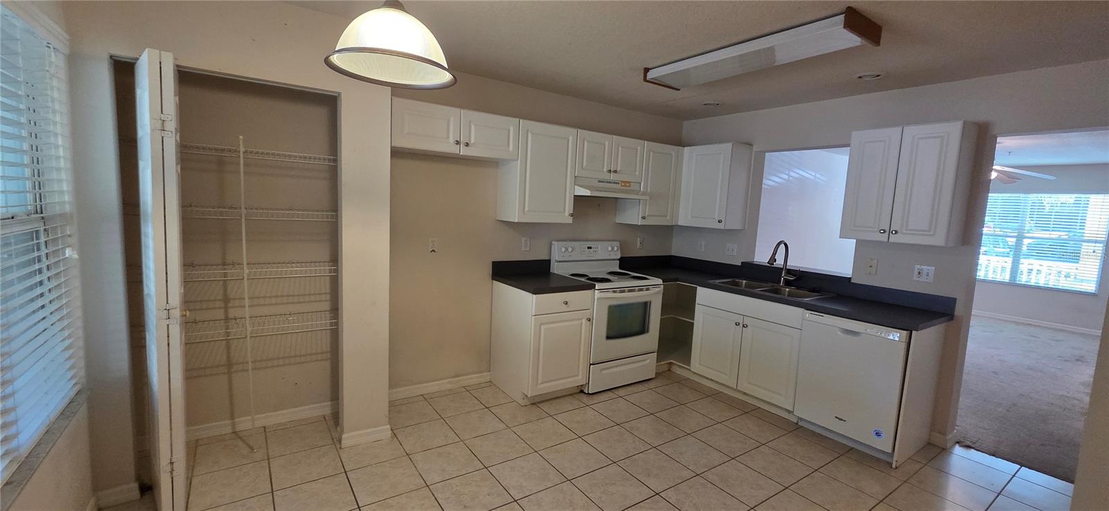 4618 Sw 48th Way #112 Property Photo 8