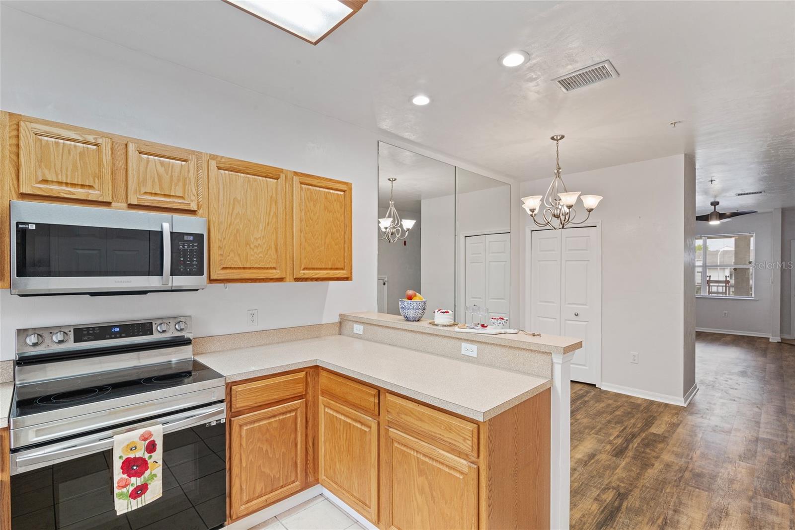 6519 W Newberry Rd #a10 Property Photo 12