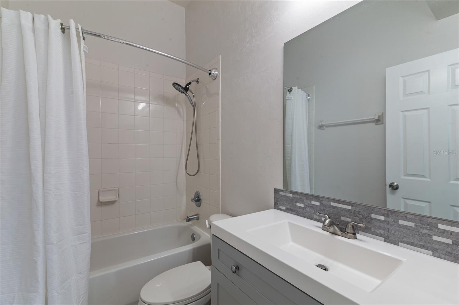 6519 W Newberry Rd #a10 Property Photo 21