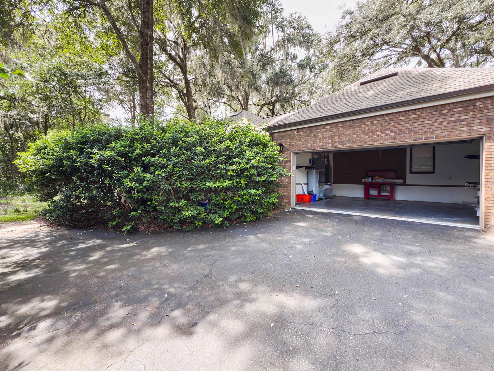 8613 Sw 55th Pl Property Photo 11
