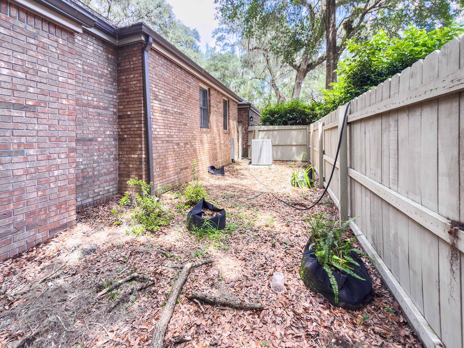 8613 Sw 55th Pl Property Photo 12