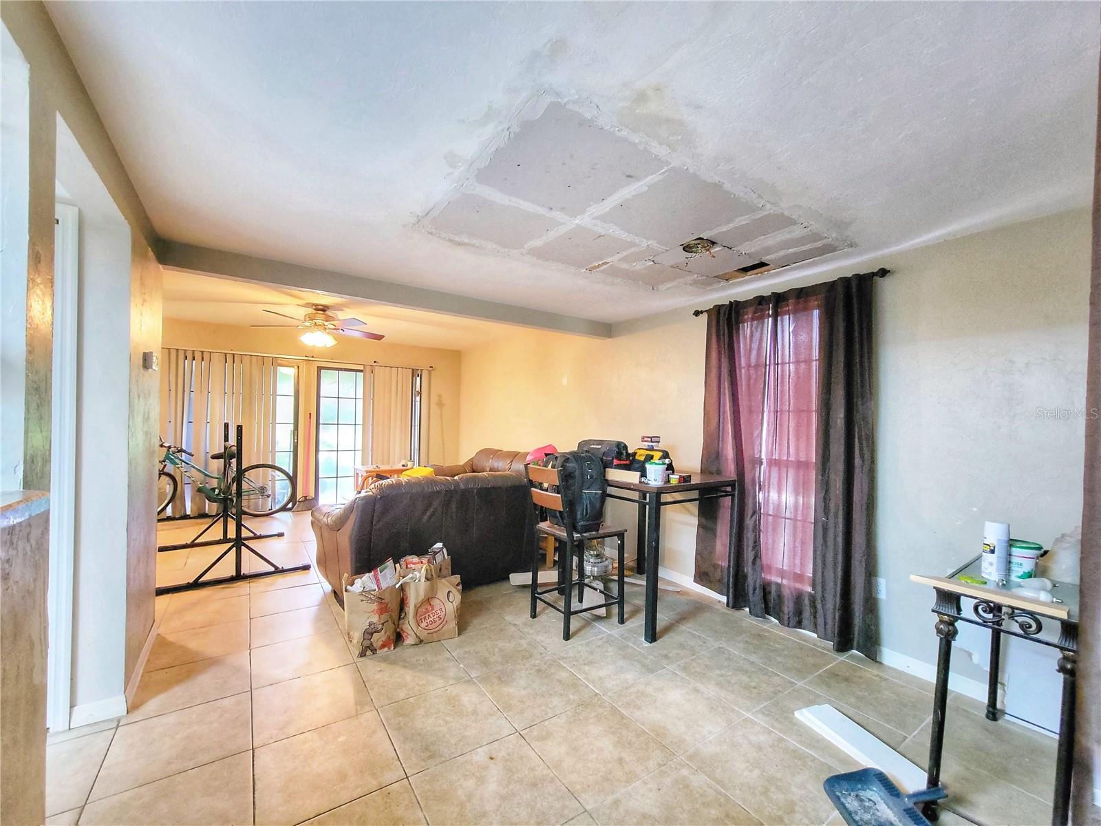 931 Sw 57th Ter Property Photo 4