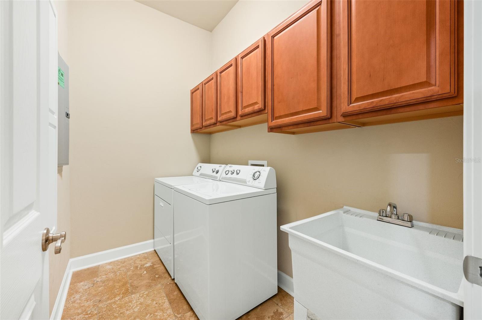 7560 White Oaks Rd Property Photo 24