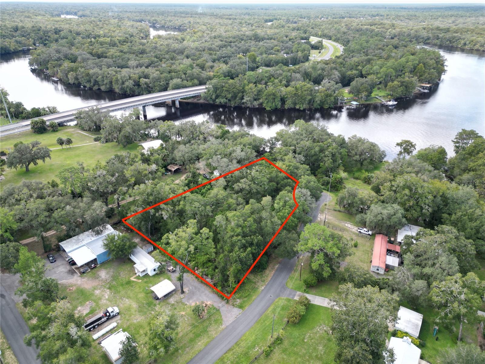 Lake Ave Property Photo 1