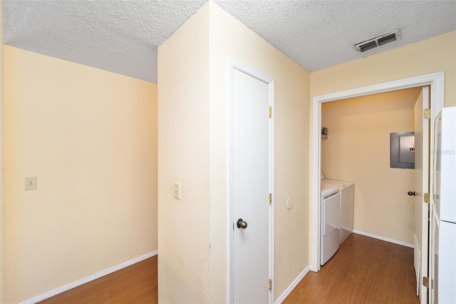 3705 Sw 27th St #221 Property Photo 12