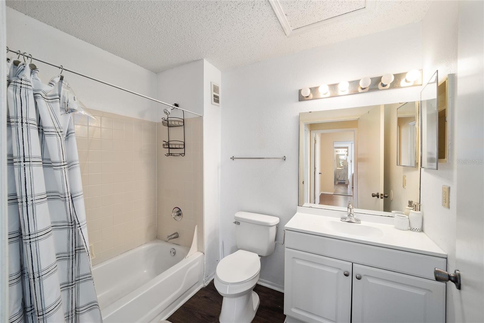 3705 Sw 27th St #221 Property Photo 24