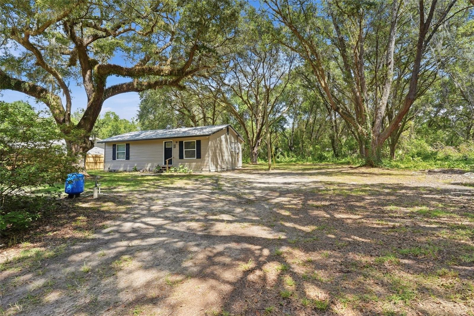924 Maltas Ave Property Photo 1