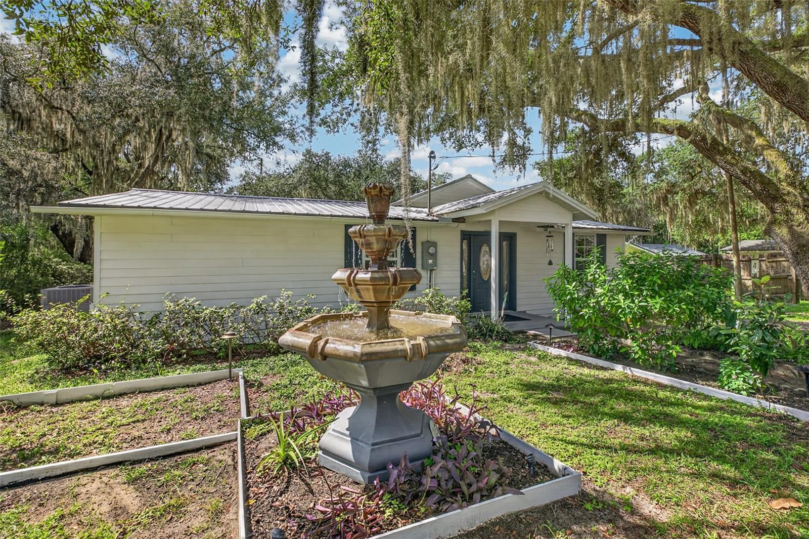 5927 White Sands Rd Property Photo 4