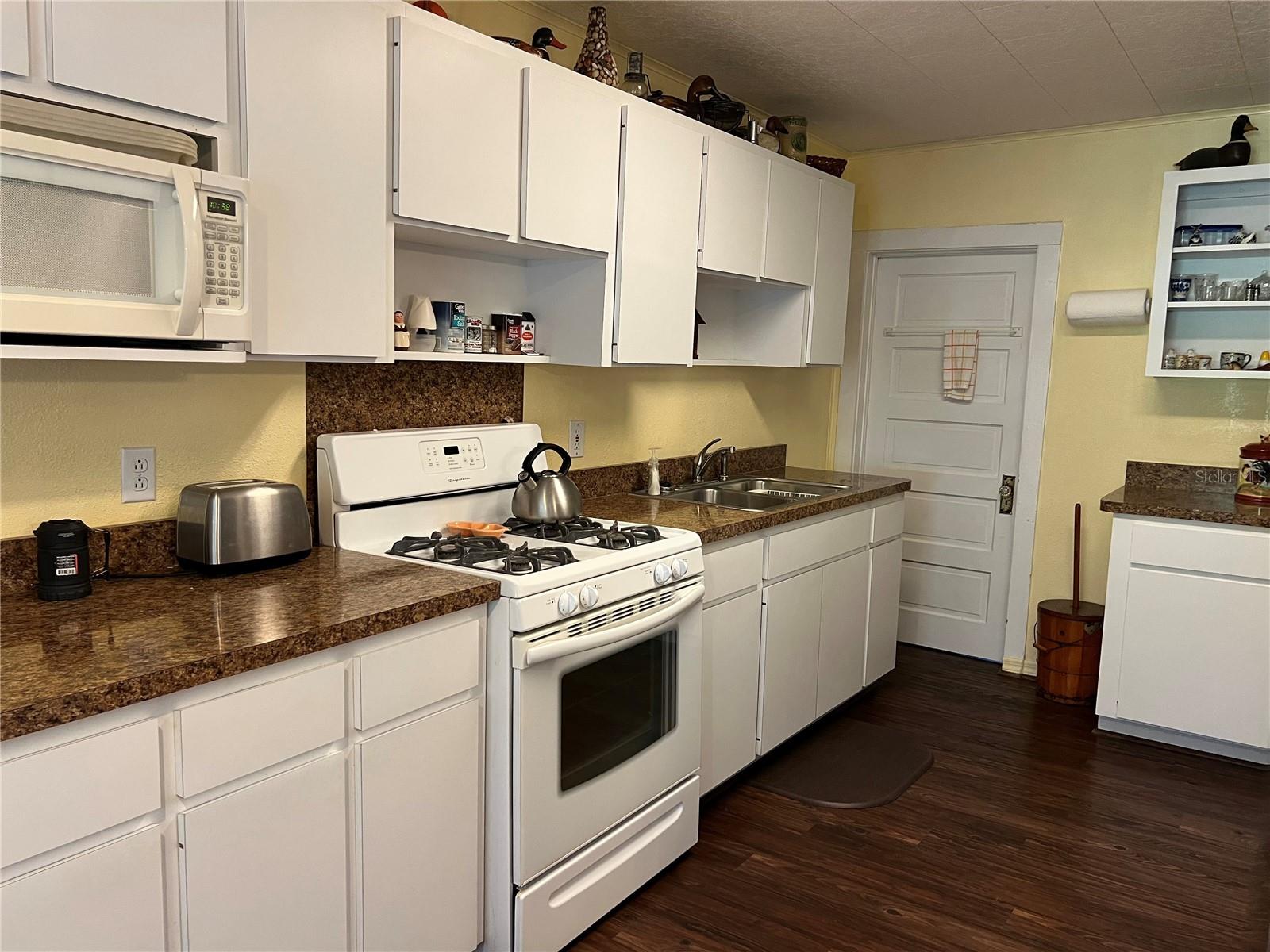 2099 Sw 75th Ave Property Photo 58