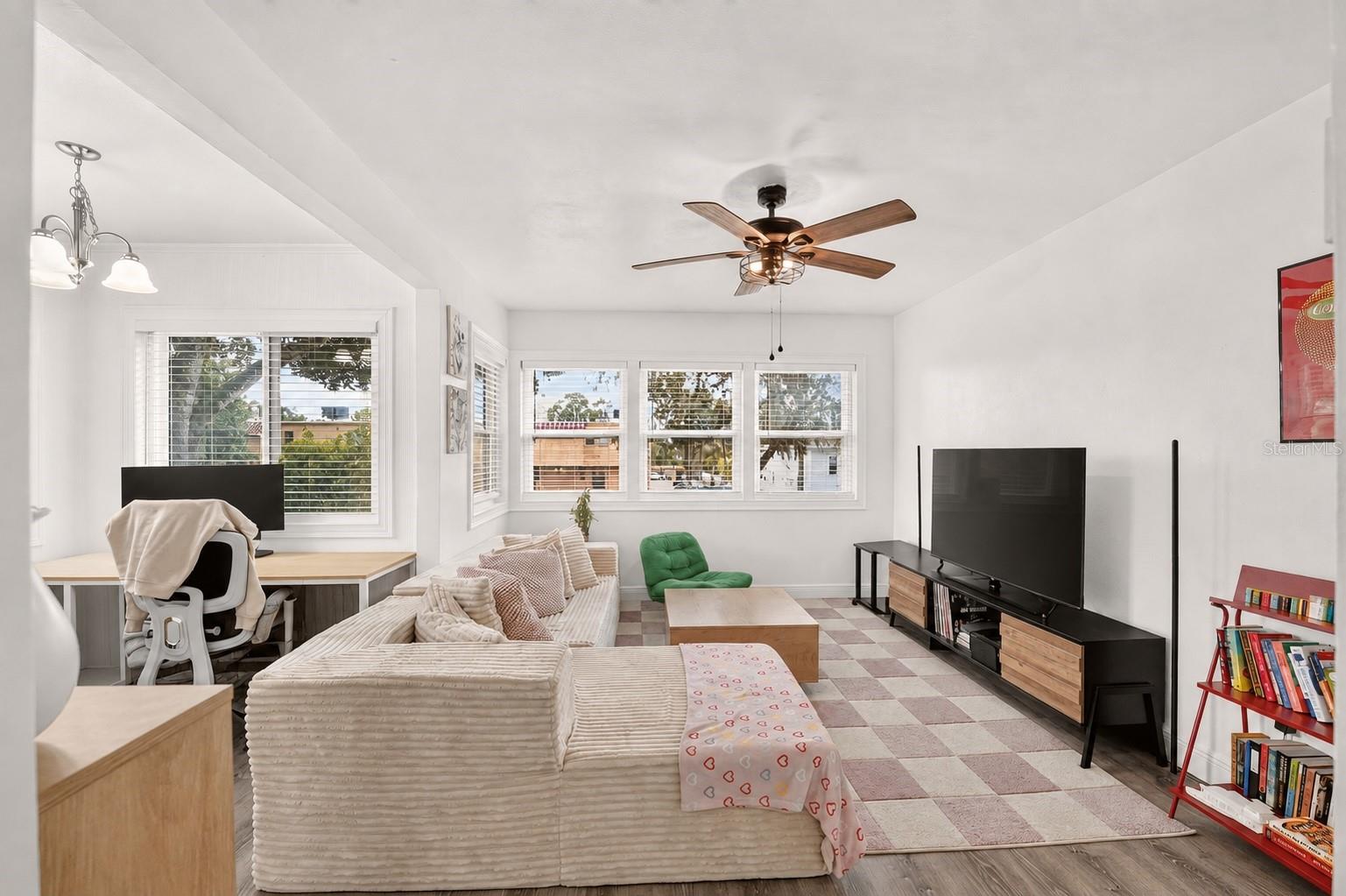GC543215 Property Photo 7