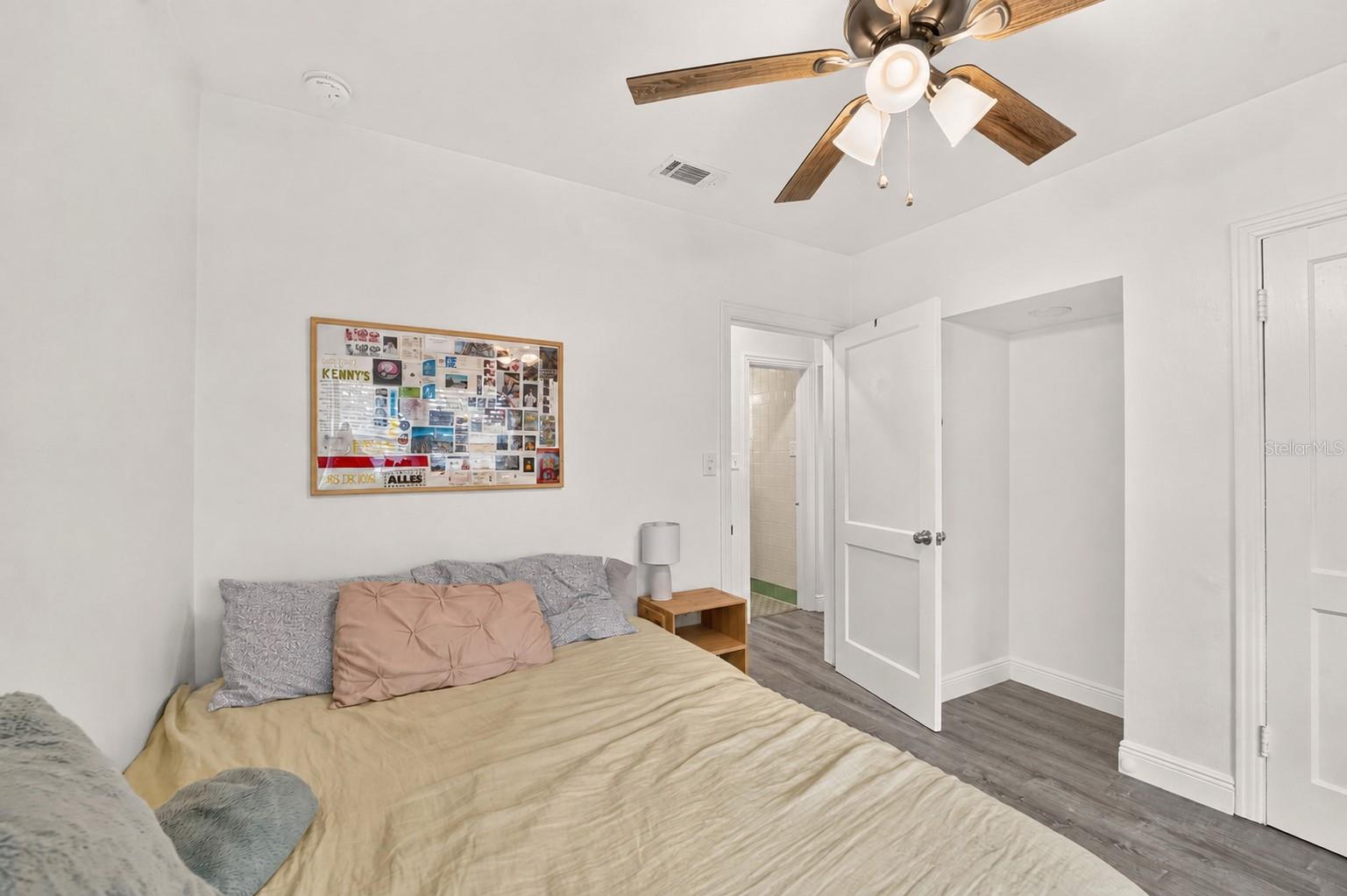 GC543215 Property Photo 16