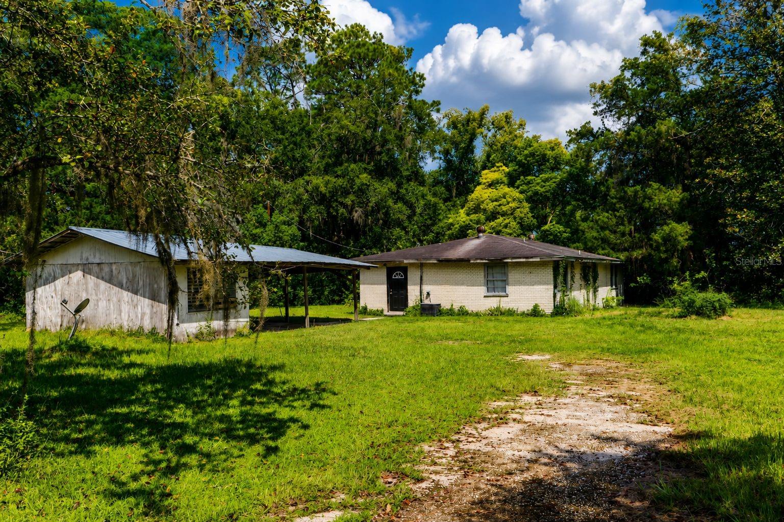 103 Container Rd Property Photo 4