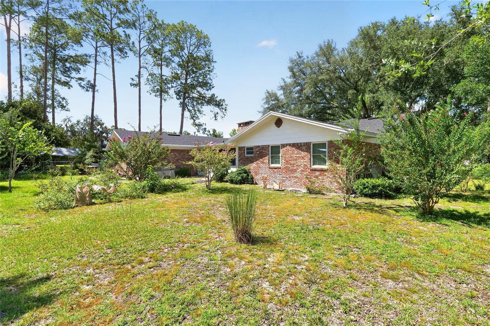 3949 Nw 38th Pl Property Photo 42