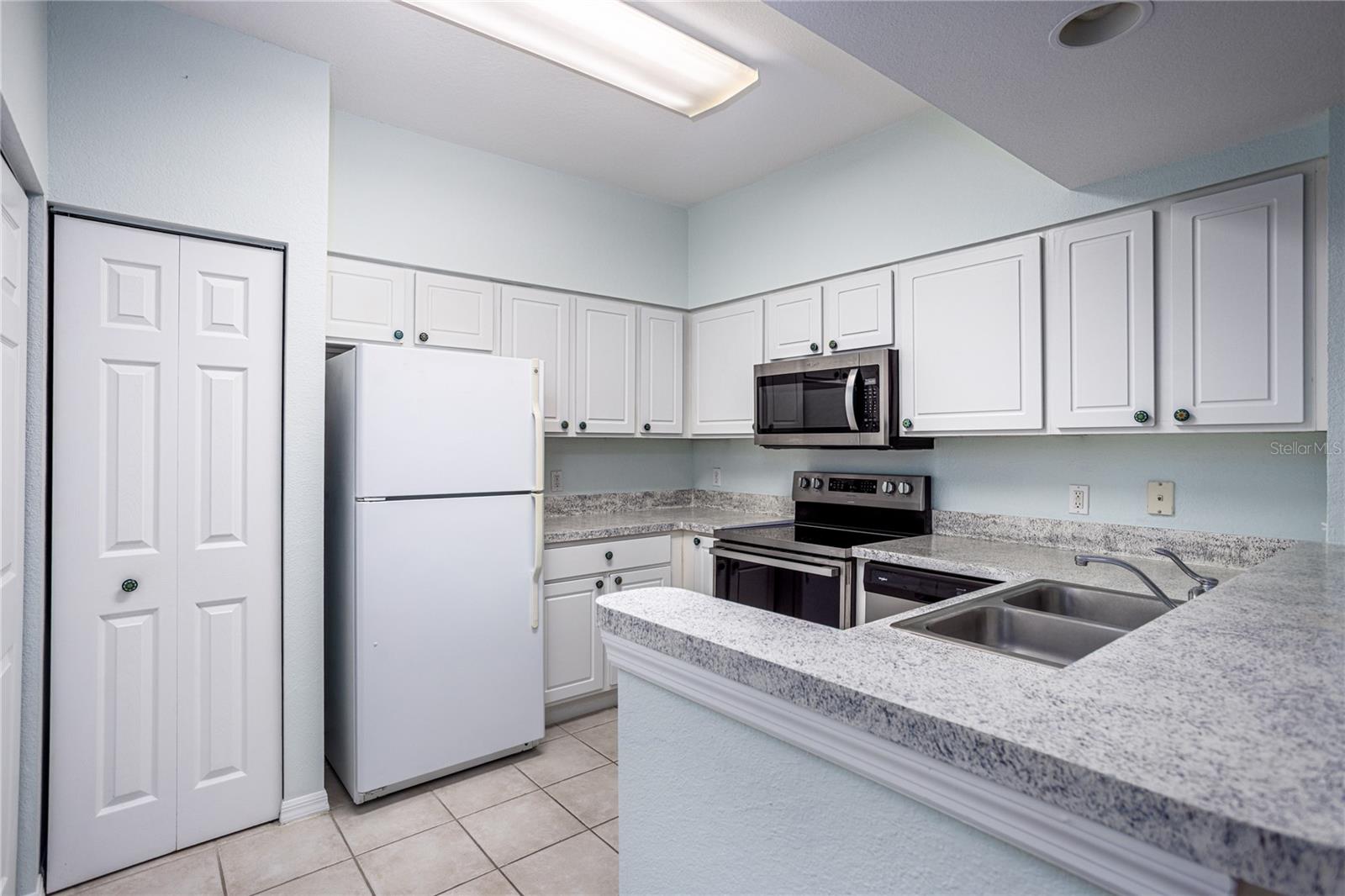 5040 Sw 91st Ter #k201 Property Photo 4