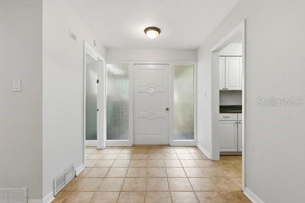 3515 Nw 7th Pl Property Photo 8