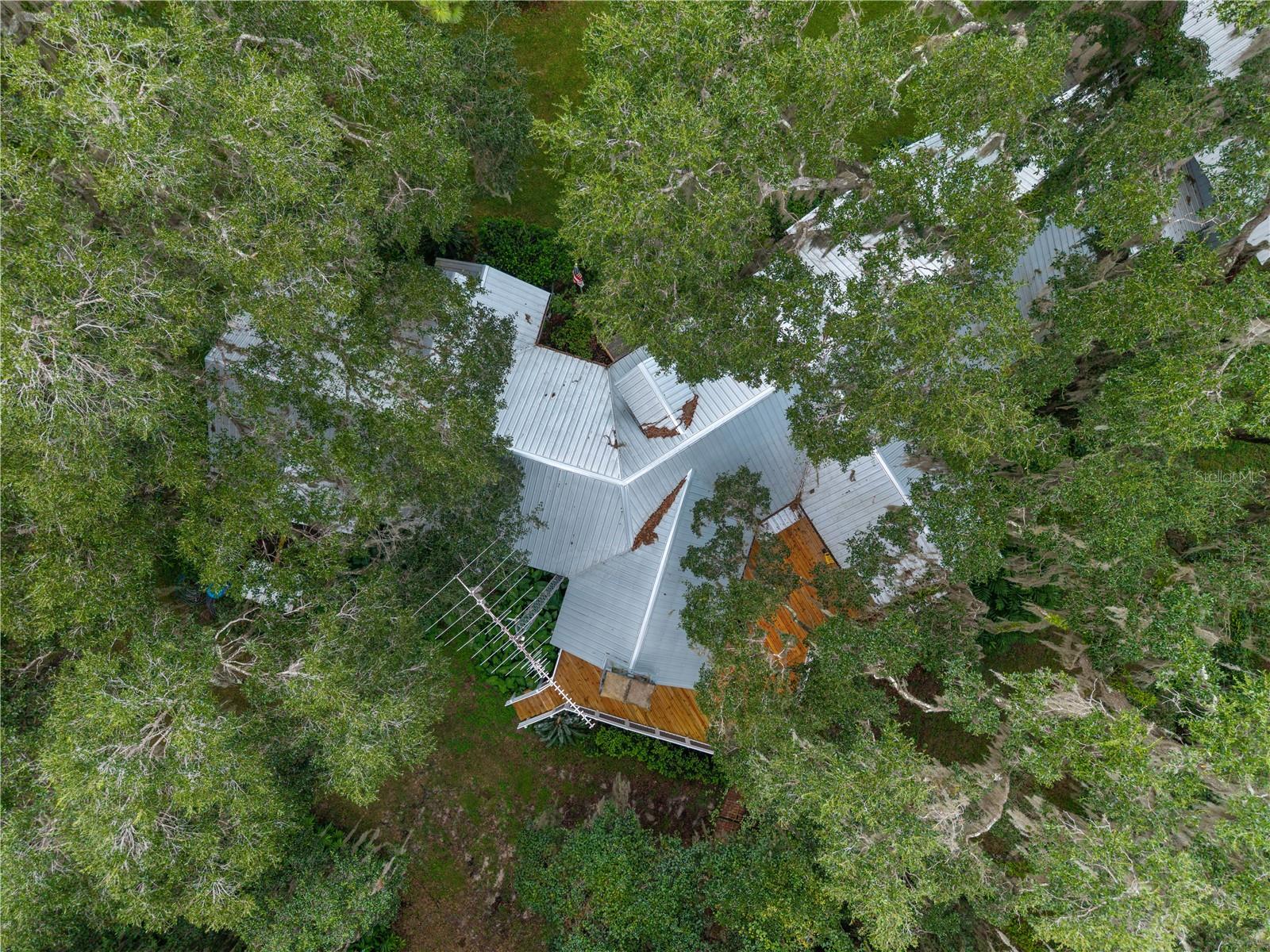 22118 Old Providence Rd Property Photo 7