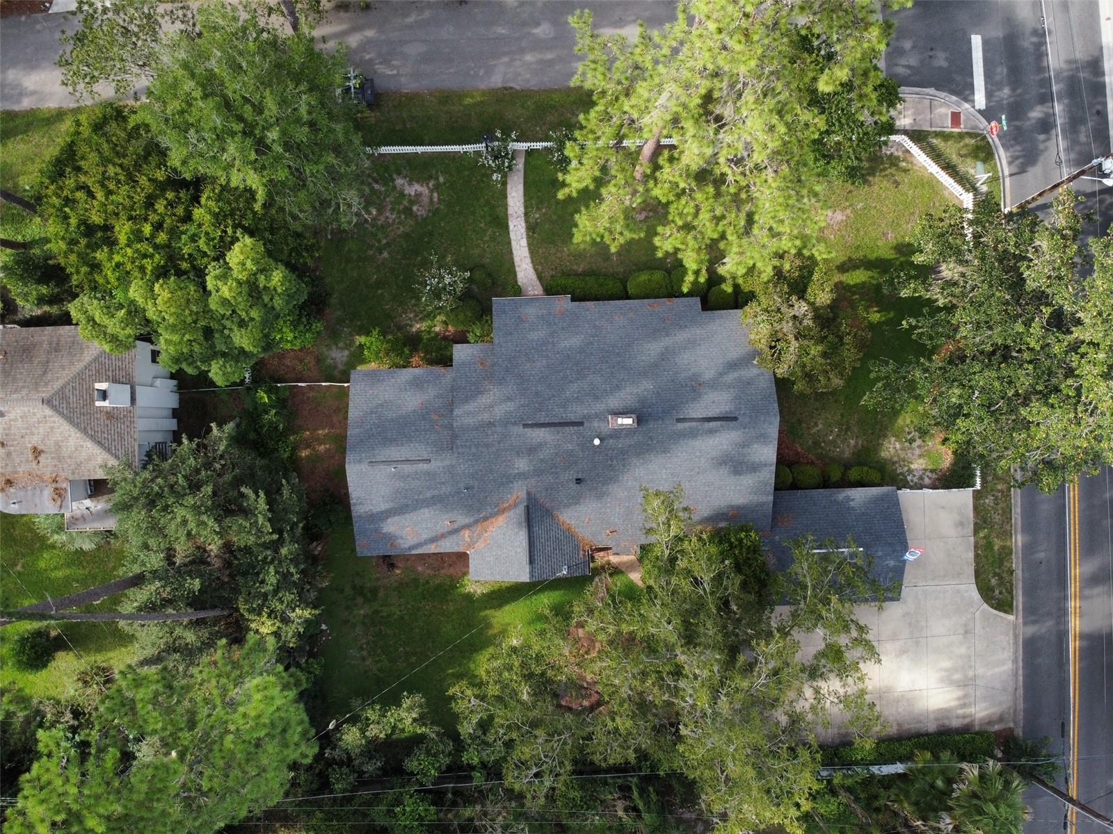 2207 Nw 2nd Ave Property Photo 3