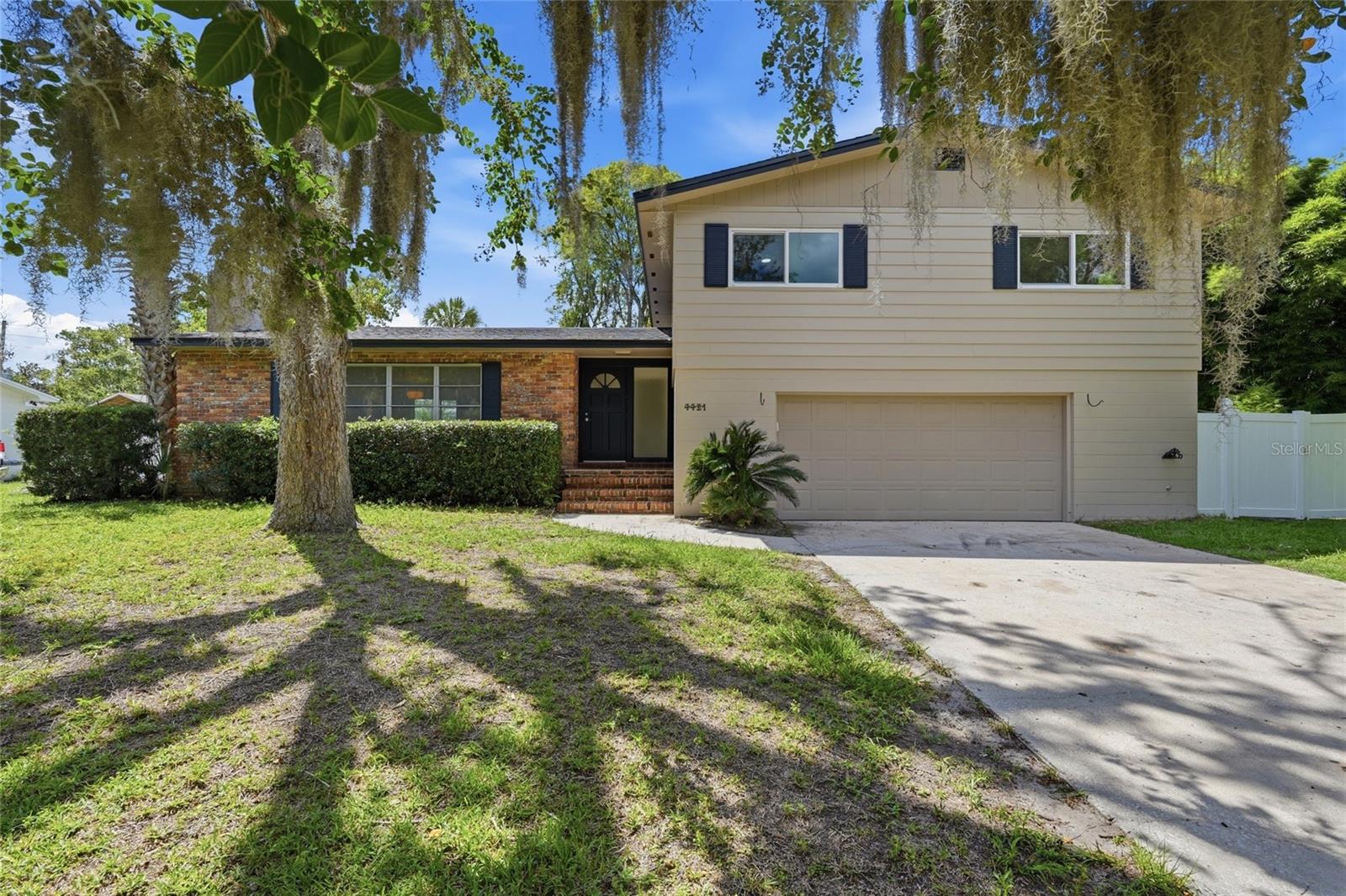 4421 NW 18TH PL Property Photo 1
