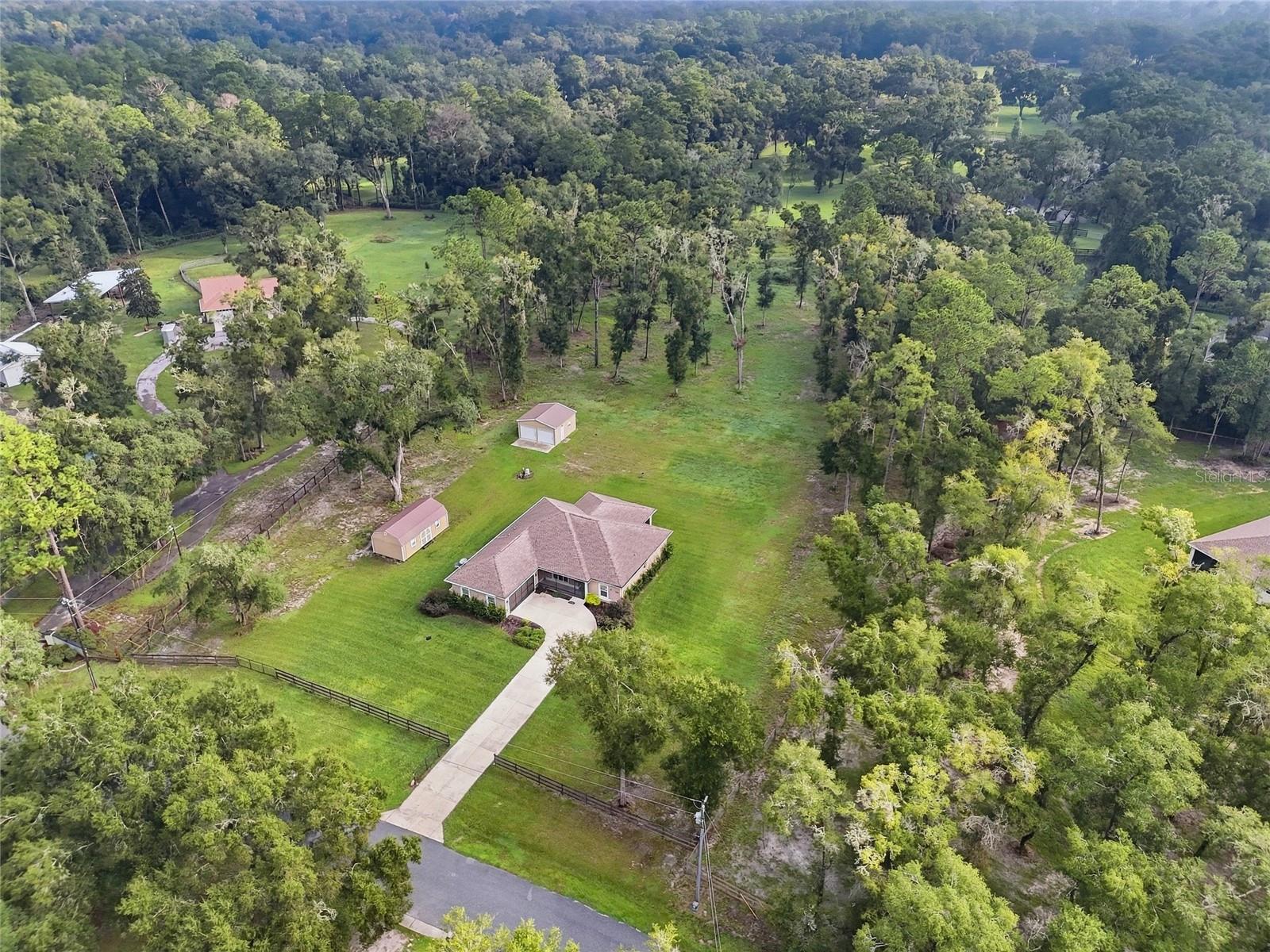 16 Lakeside Dr Property Photo 6