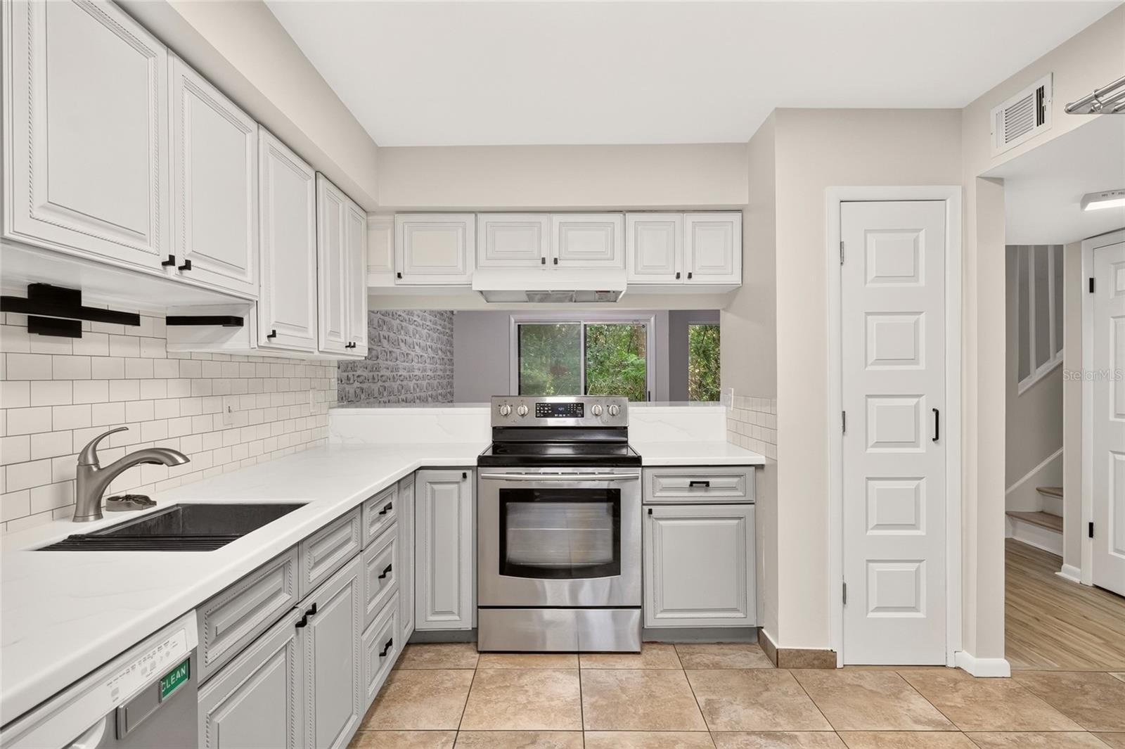 4411 Black Forest Way Property Photo 15