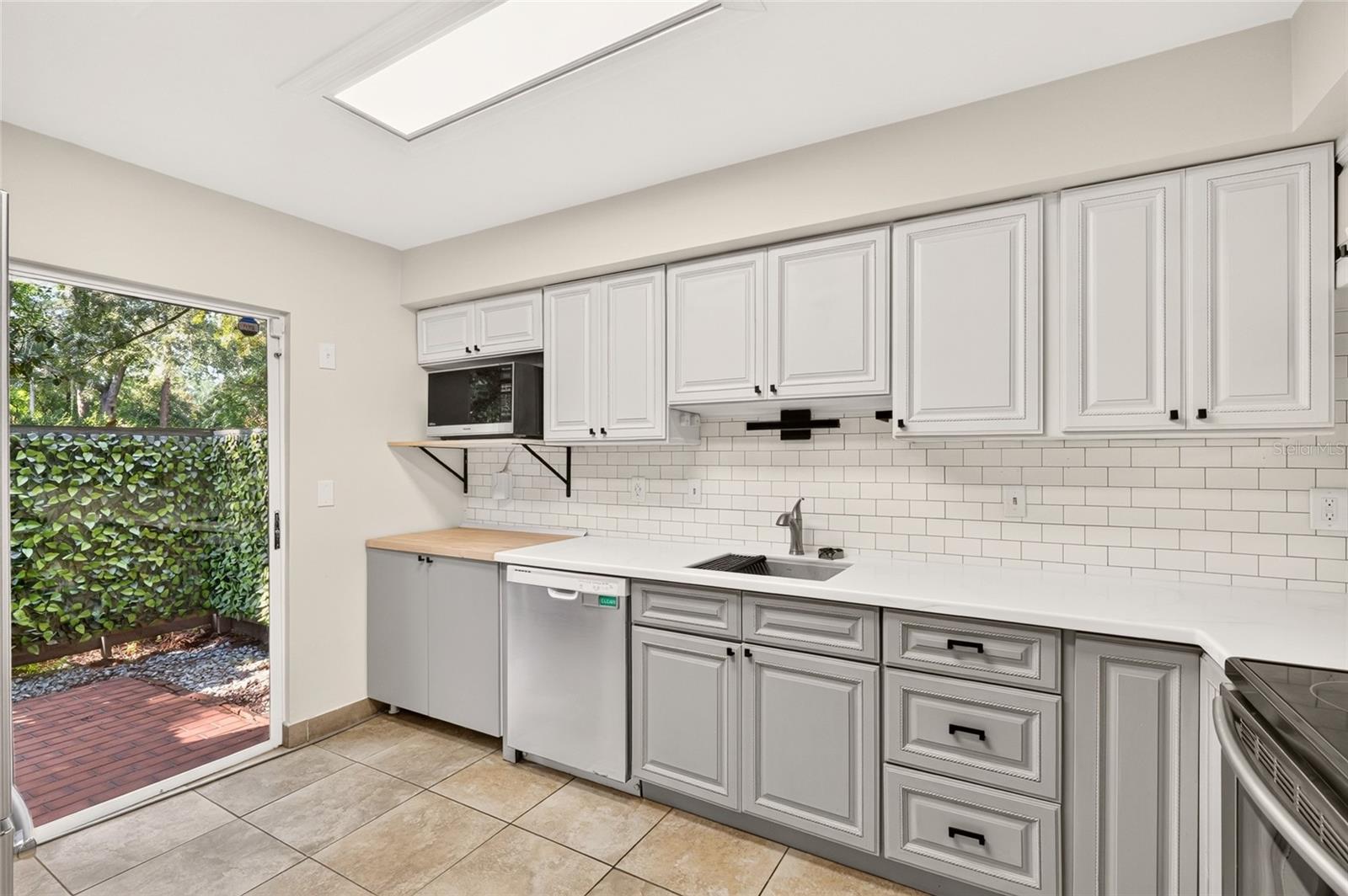 4411 Black Forest Way Property Photo 17