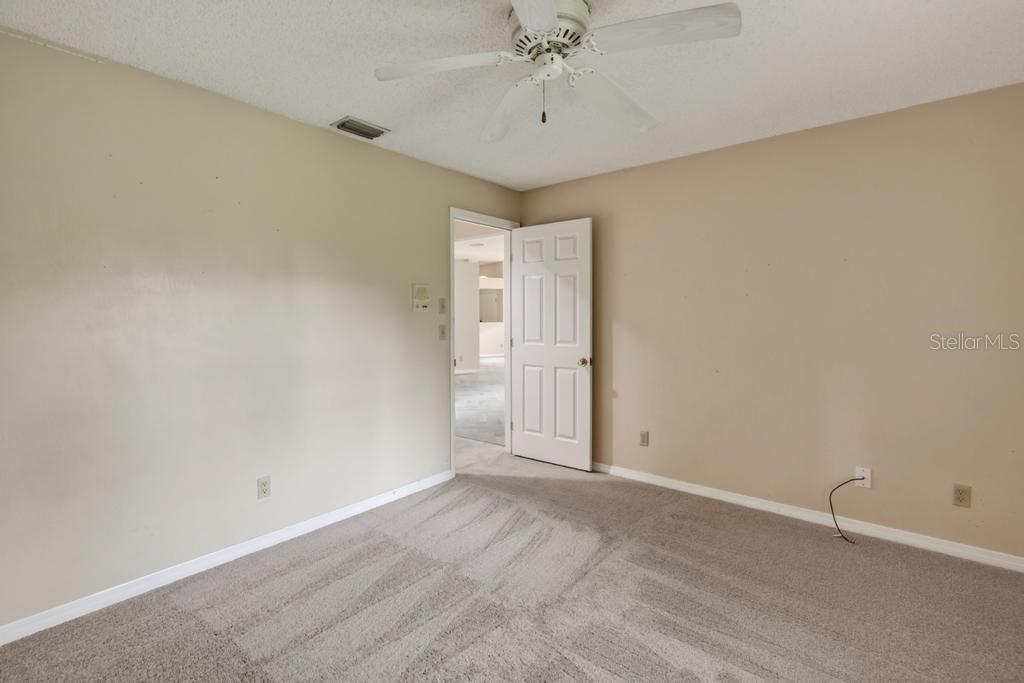 110 Wellington Dr Property Photo 35