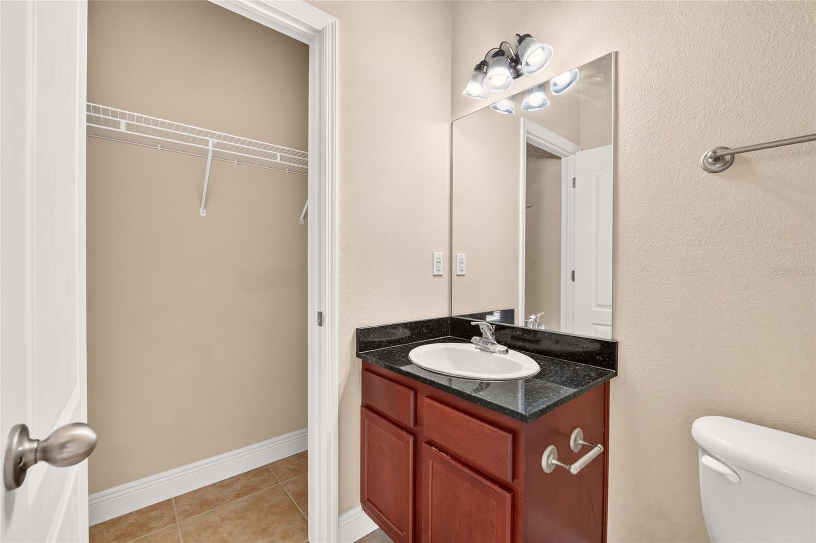 2942 Sw 35th Pl #33 Property Photo 22