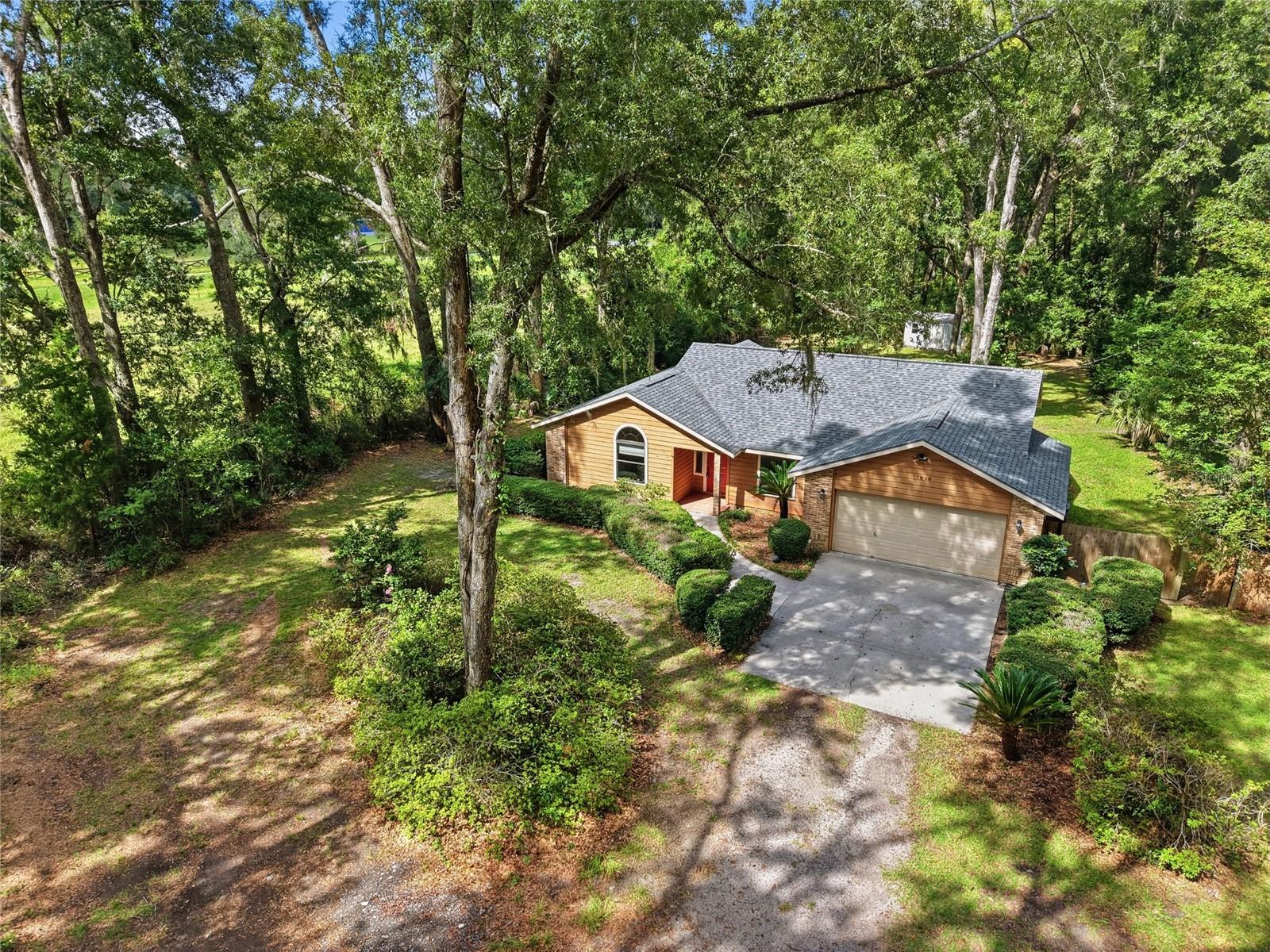 17026 Southside Ct Property Photo 1