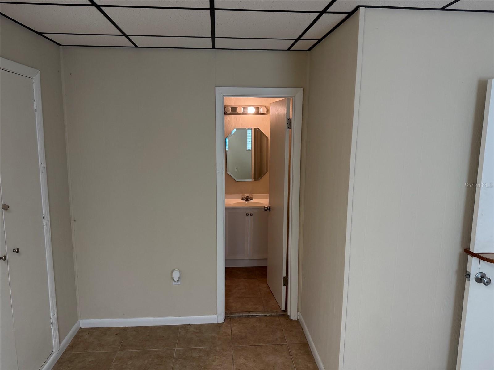 2708 Ne 21st Way Property Photo 2