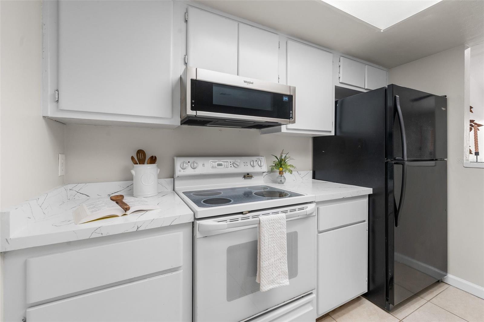 2508 Sw 35th Pl #j-58 Property Photo 8