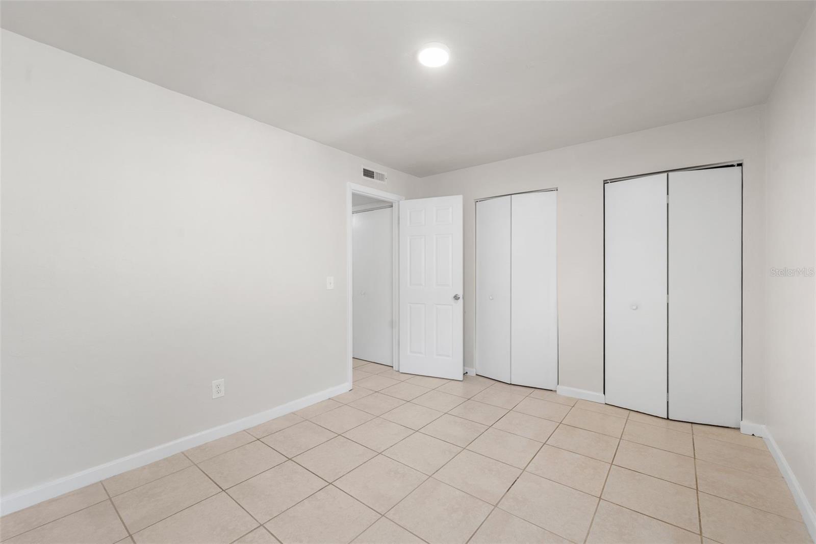 2508 Sw 35th Pl #j-58 Property Photo 13
