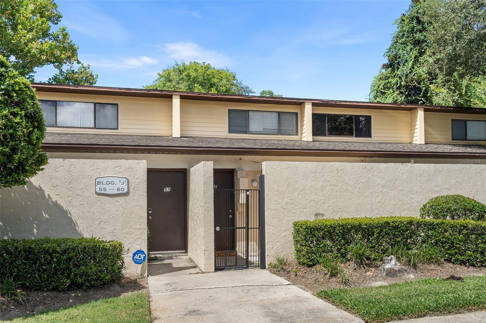 2508 Sw 35th Pl #j-58 Property Photo 25