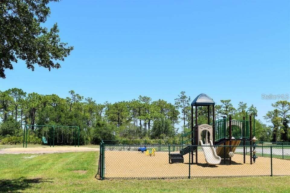 405 Pandora Dr Property Photo 5
