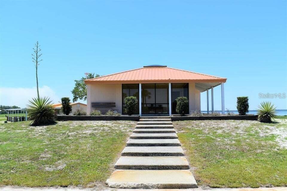 405 Pandora Dr Property Photo 10