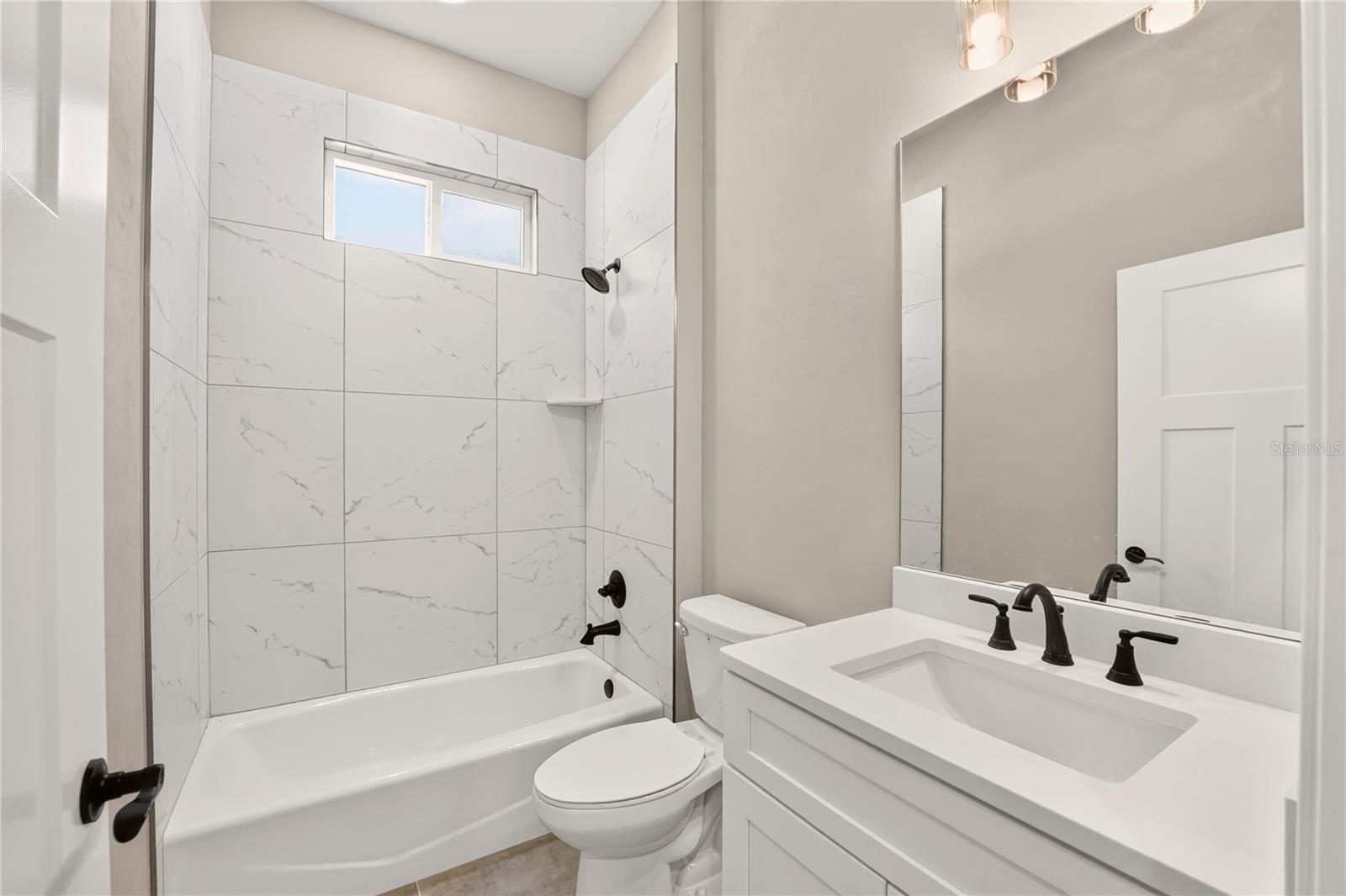 20488 Nw 160th Ln Property Photo 37